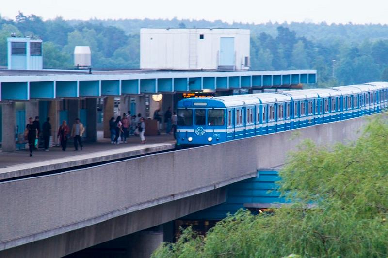 Di chuyển bằng tàu hỏa tại Stockholm