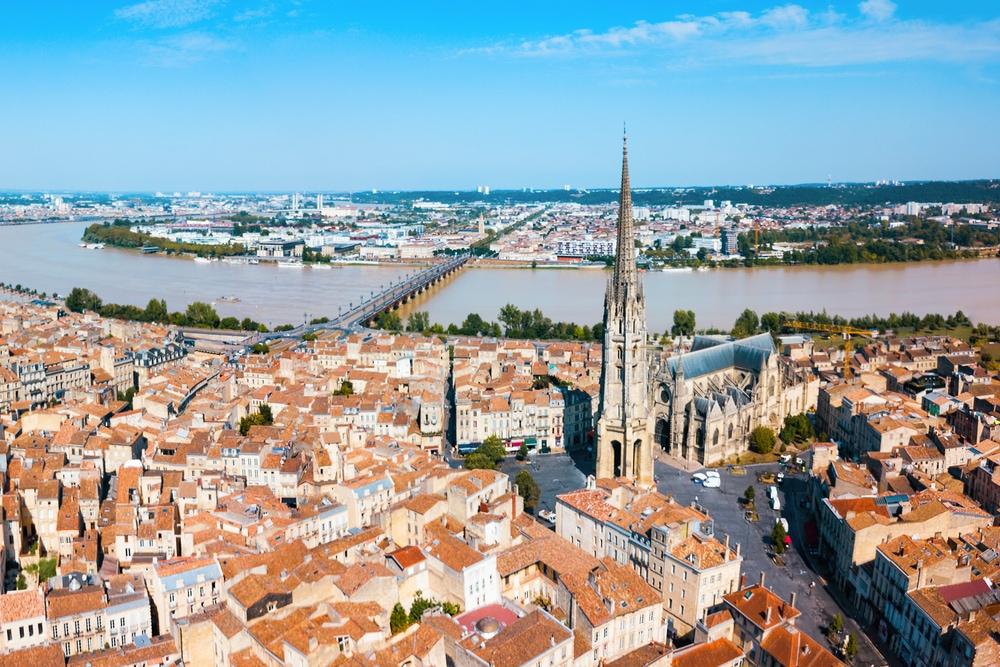 Vé máy bay đi Bordeaux