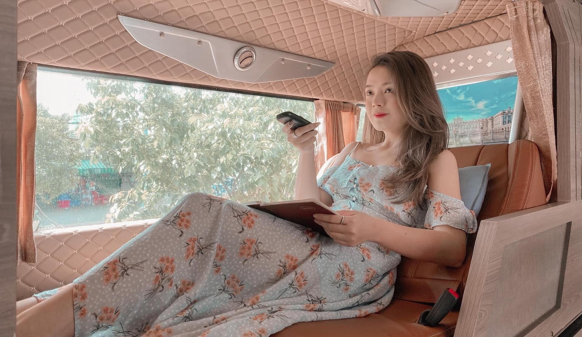 xe long van limousine 4