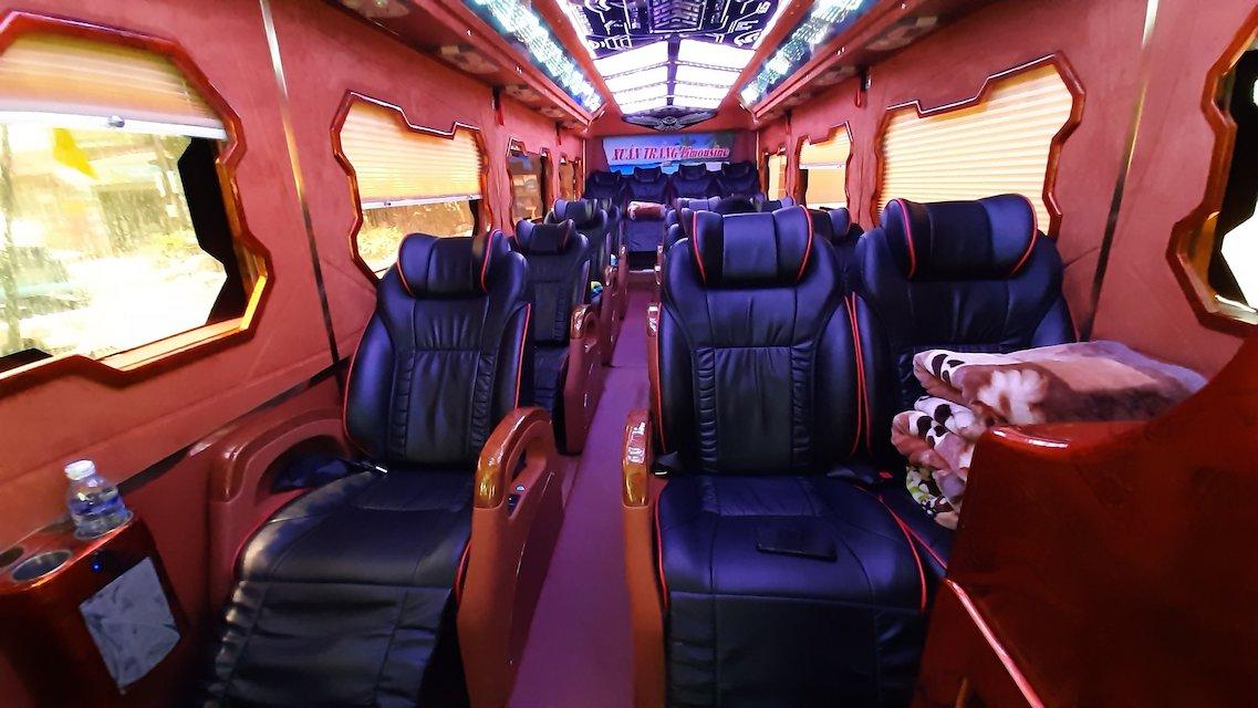 xe xuan trang limousine 2