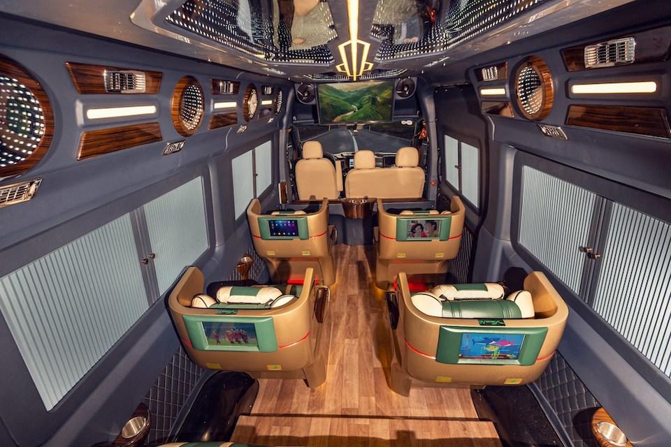 xe vie limousine 4