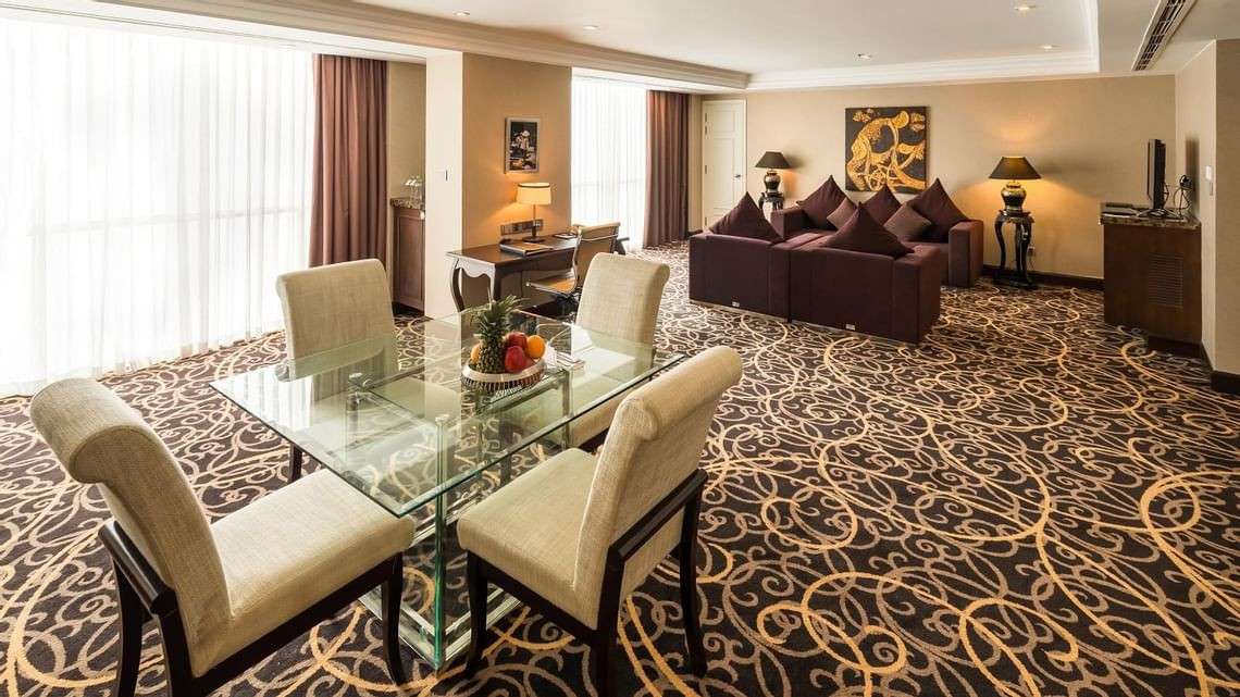 Bạn có thể xem trước giá Eastin Grand Hotel Saigon để lựa chọn 