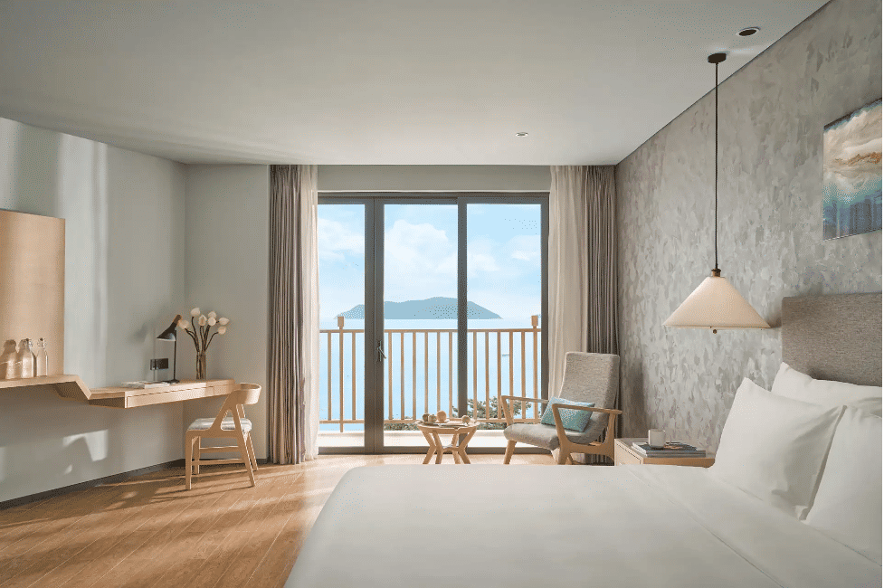 Không gian Premium Deluxe Balcony Ocean View tại The Secret Con Dao