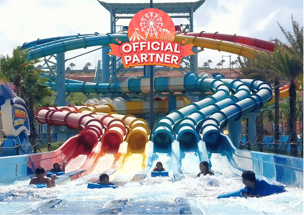 Nô đùa trong làn nước tại Wonderland Water Park Phan Thiết