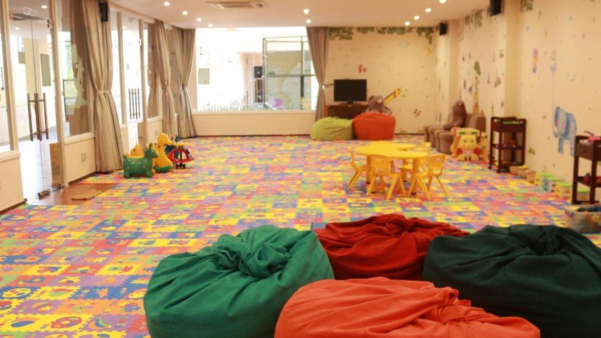 Kid’s Club CAMP SAFARI ở Sandy Beach Non Nuoc Resort