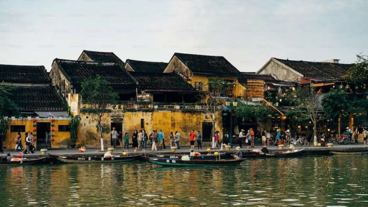 Vẻ đẹp cổ kính của phố cổ Hội An