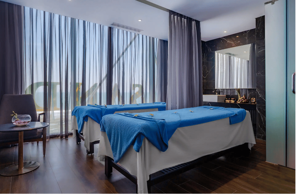 Azure Spa tại Le Sands Oceanfront Danang Hotel