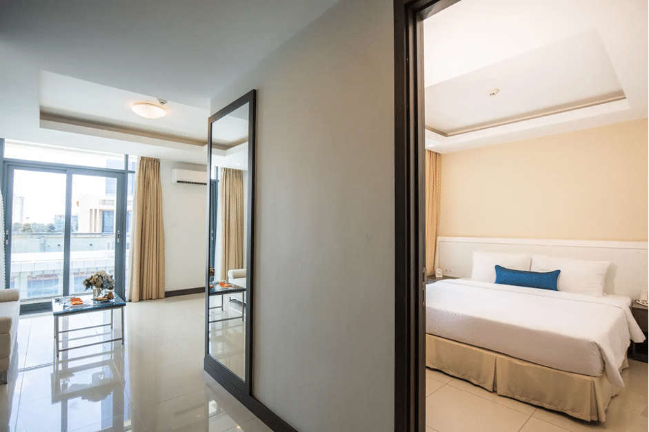 Phòng One Bedroom Suite King tại Becamex Hotel New City