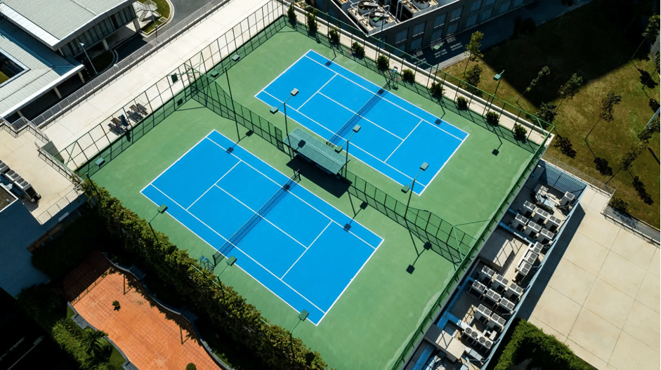 Sân tennis tại Becamex Hotel New City