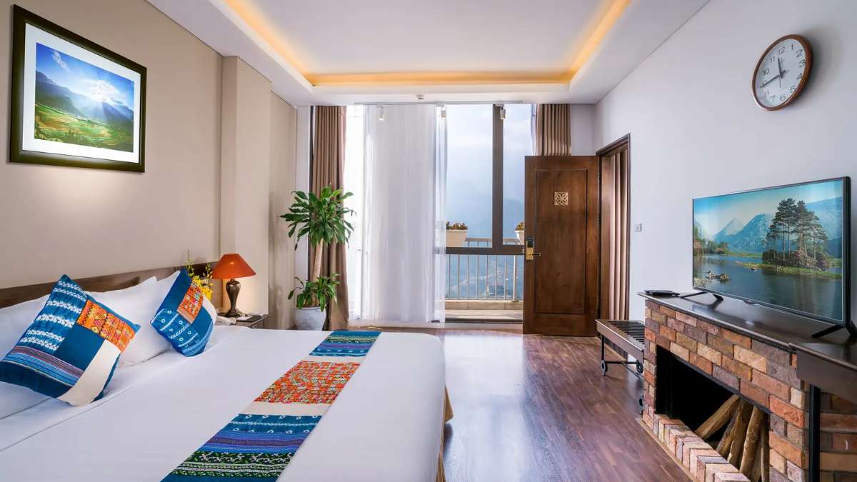 Không gian phòng Junior Suite Mountain View tại Amazing Hotel Sapa