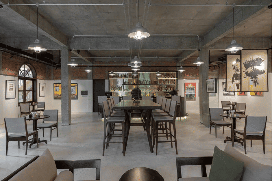 Không gian nhà hàng Art space tại  Anantara Hoi An Resort