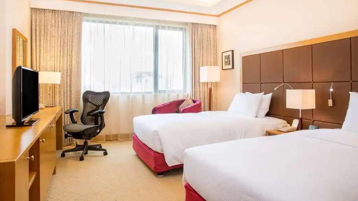 Phòng Twin Beds City View của Hilton Garden Inn Hanoi