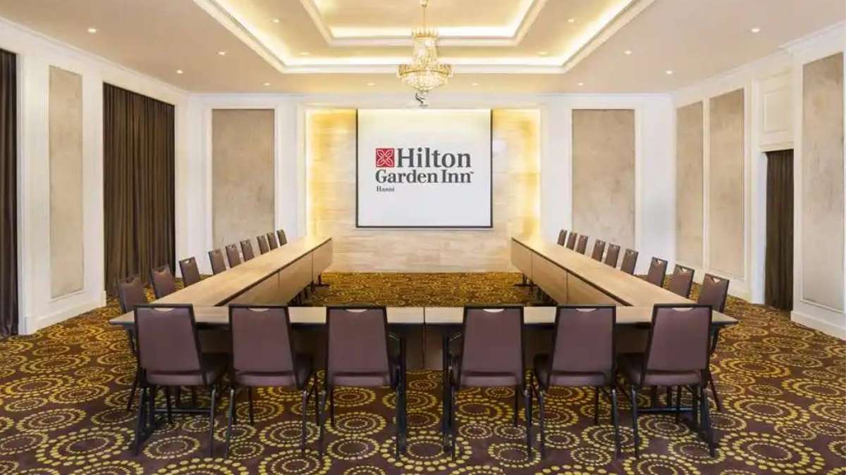Không gian phòng họp của Hilton Garden Inn Hanoi