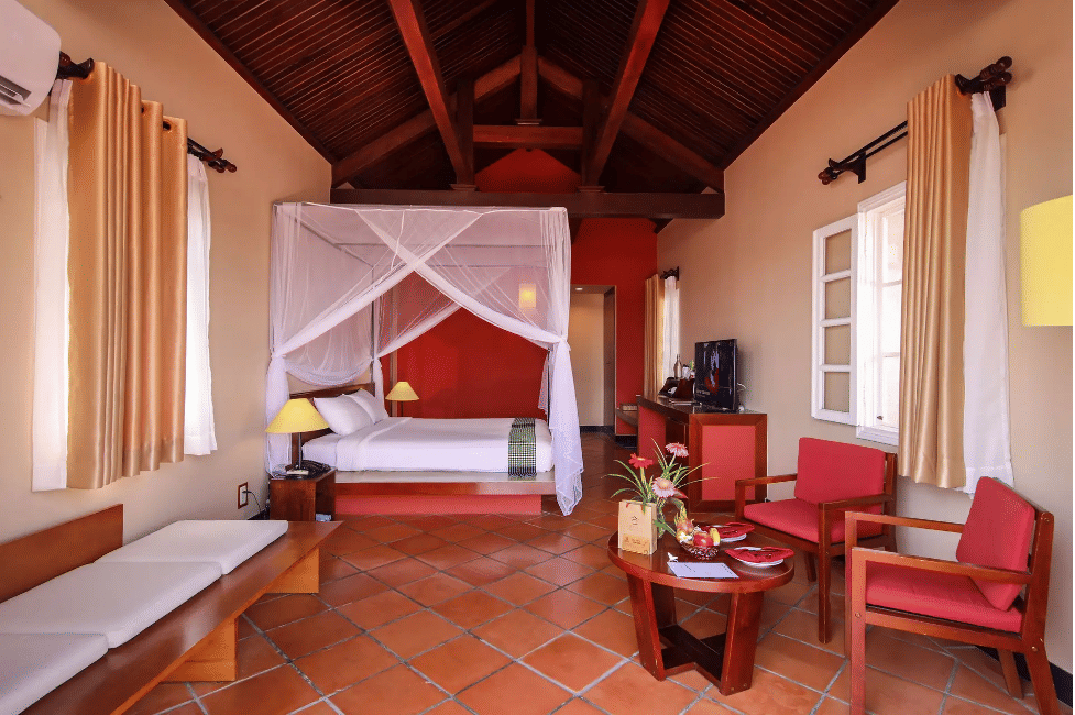 Không gian Victoria Nui Sam Lodge phòng Deluxe Double