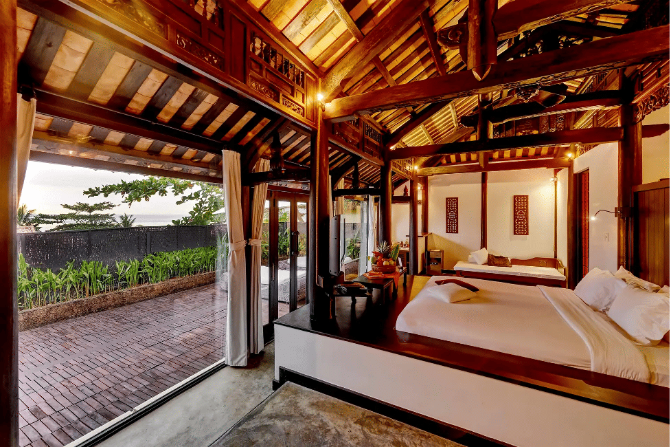 Không gian Chen Sea Resort & Spa phòng Jacuzzi Villa