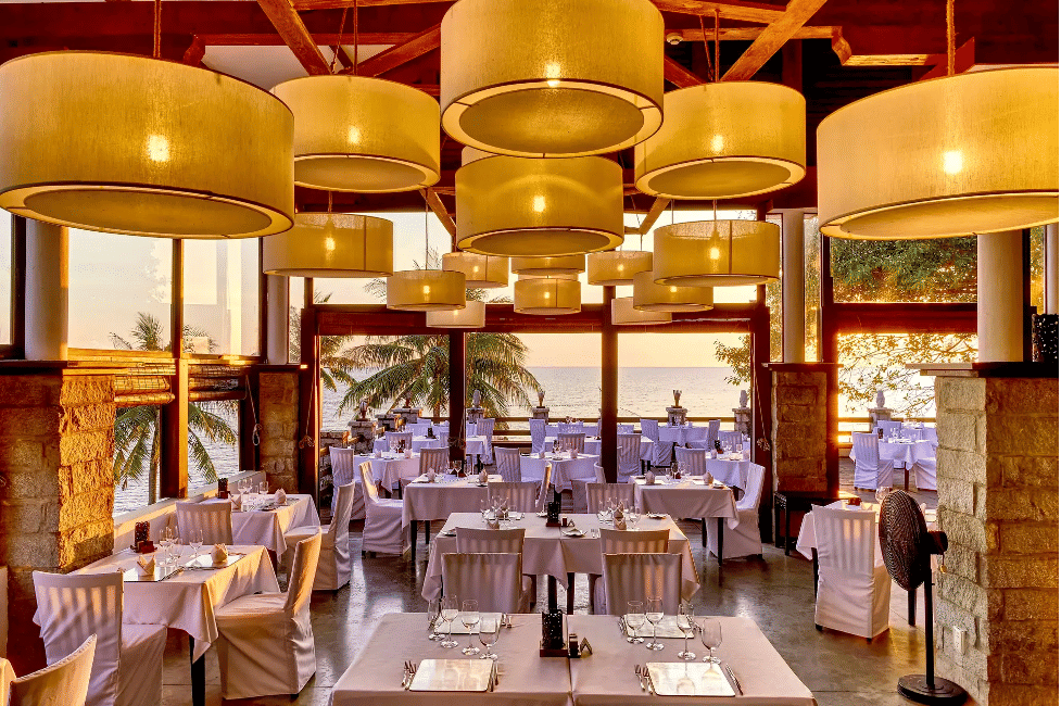 Không gian Nhà hàng Il Ristorante tại Chen Sea Resort & Spa
