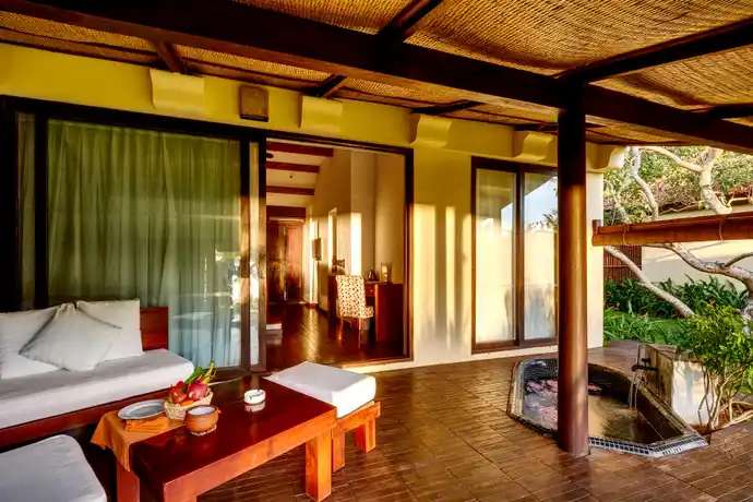 Chen Sea Resort & Spa phòng Villa Sea View