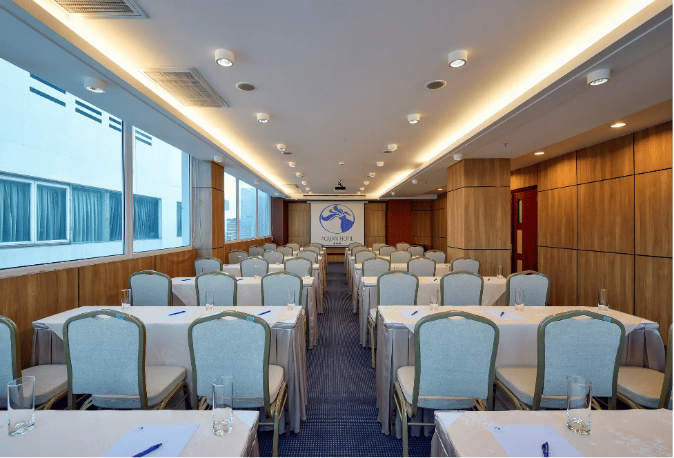 Tổ chức hội nghị & sự kiện tại  Aquari Hotel