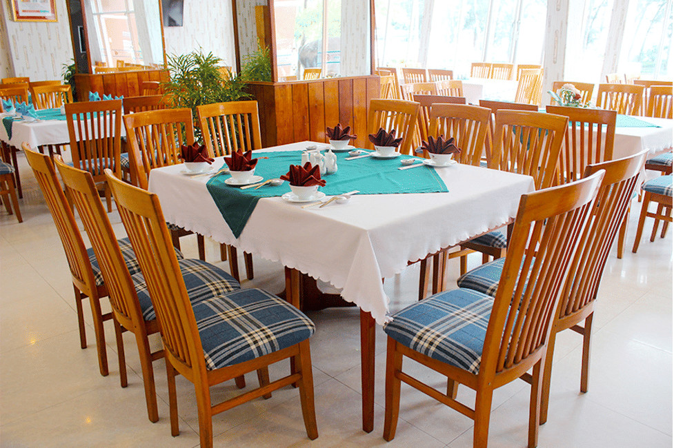 Không gian nhà hàng Á tại Doi Duong Hotel