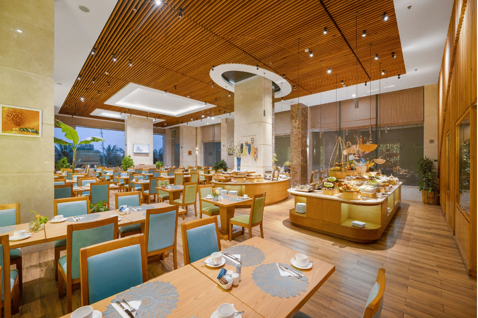 Nhà hàng Honolulu tại Diamond Sea Hotel