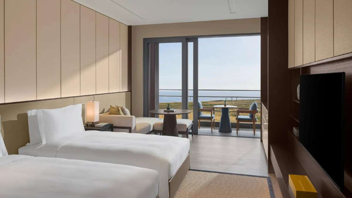 Superior Twin Ocean View tại New World Hoiana Hotel