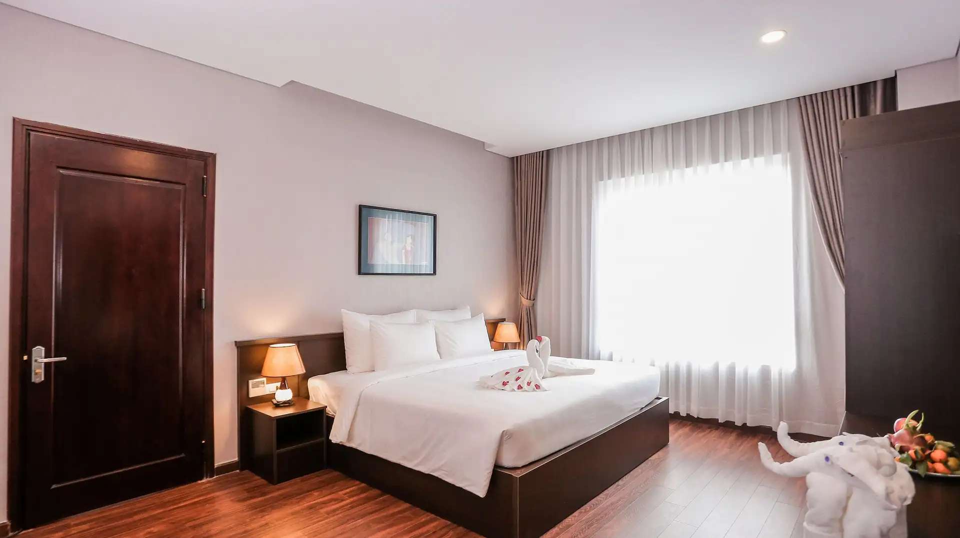 Không gian phòng Junior Suite tại Elephants Hotel