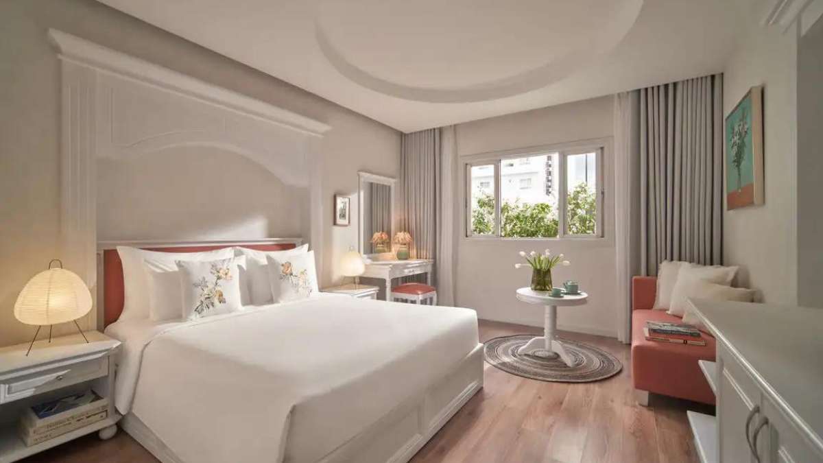 Premier Double tại Silverland Mây Hotel