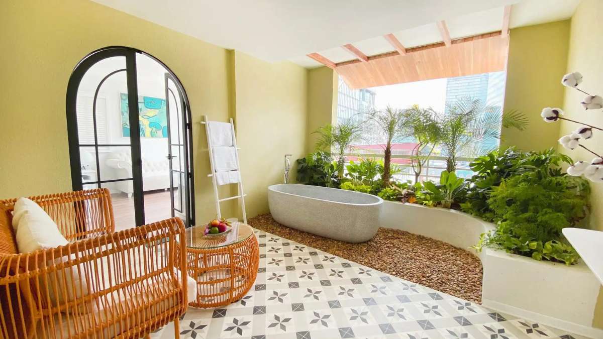 Suite tại Silverland Mây Hotel