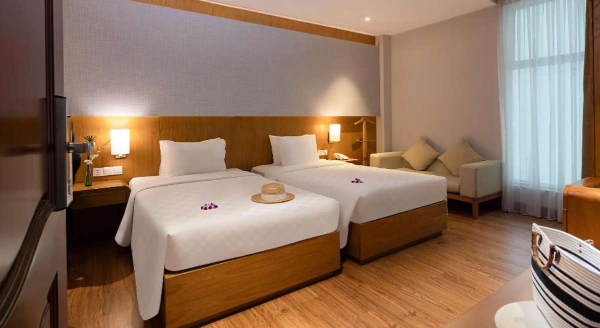Junior Premier Mini Bar Limited View tại Harmony Saigon Hotel & Spa