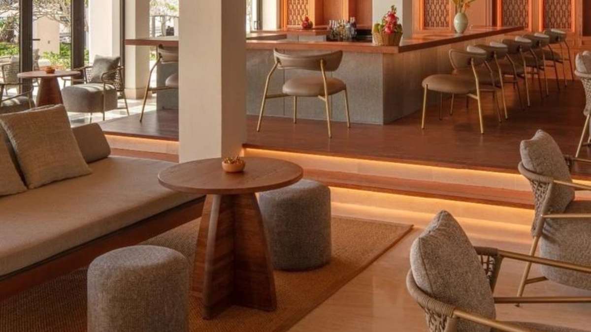 Không gian nhà hàng The Living Room tại Azerai Ke Ga Bay