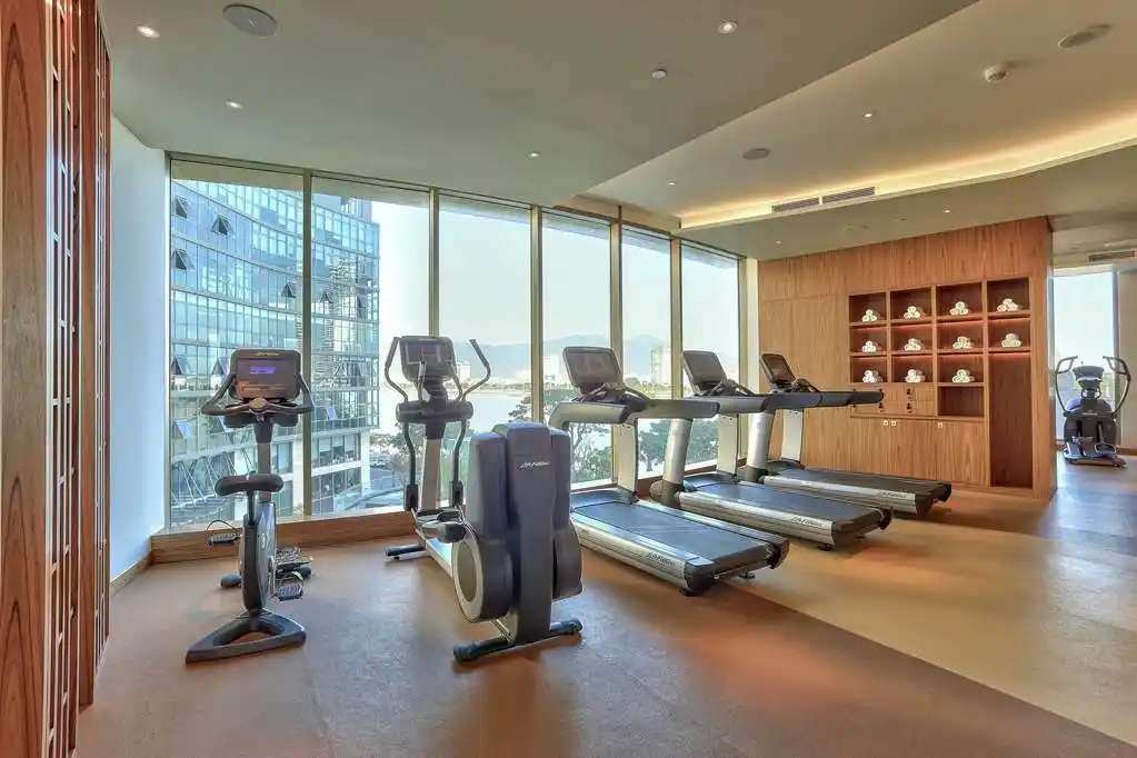 Phòng gym tại Hilton Da Nang