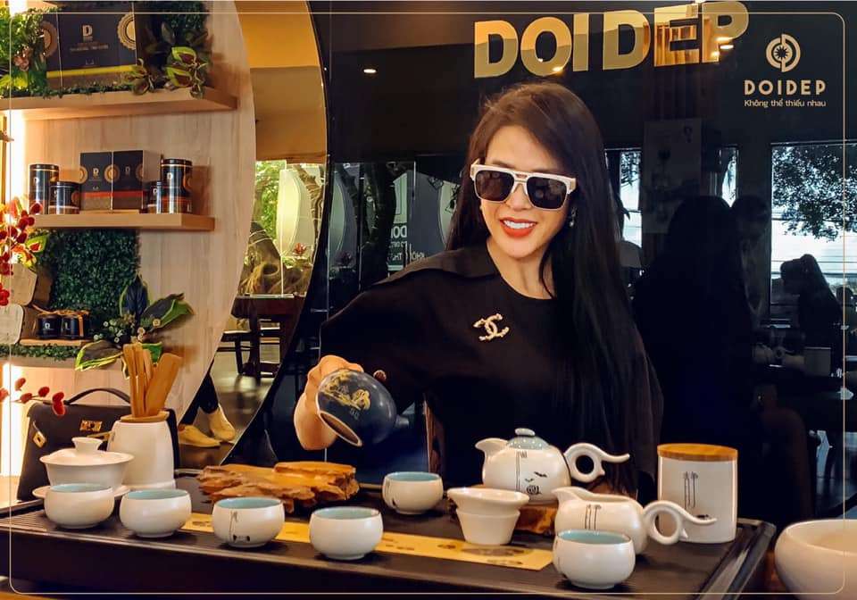 Camellia Coffee và Panorama Coffee tại Tea Resort Prenn