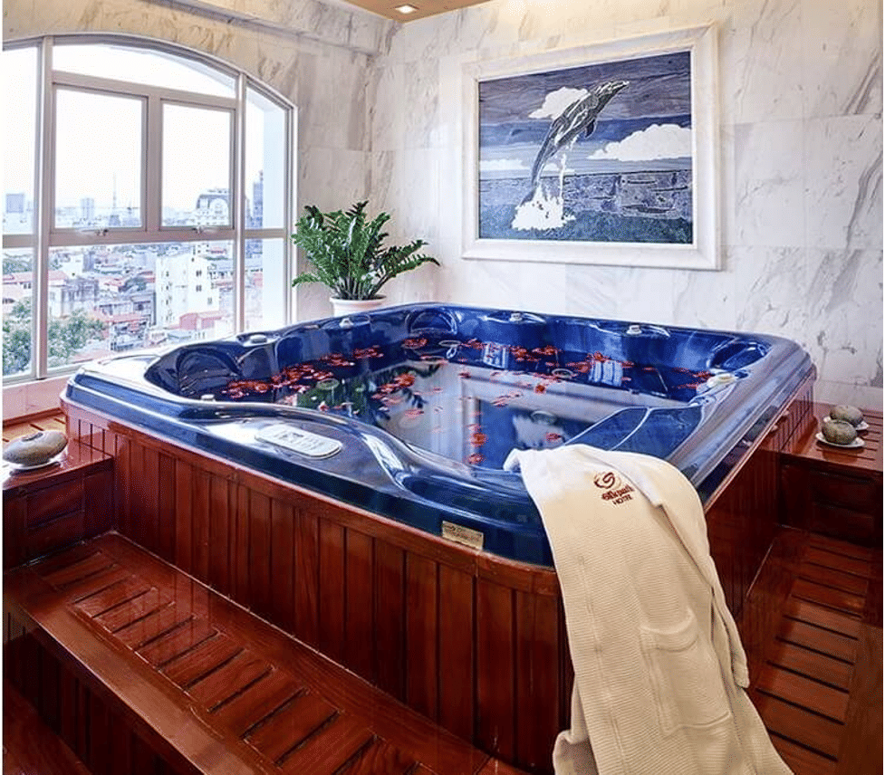 Bể sục & phòng xông hơi tại Silk Path Hotel Hanoi