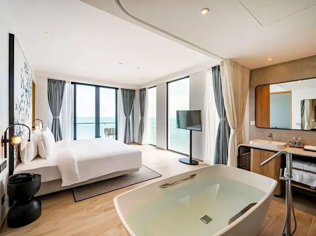 Phòng Premier Suite King Oceanfront tại Anya Premier Hotel Quy Nhon