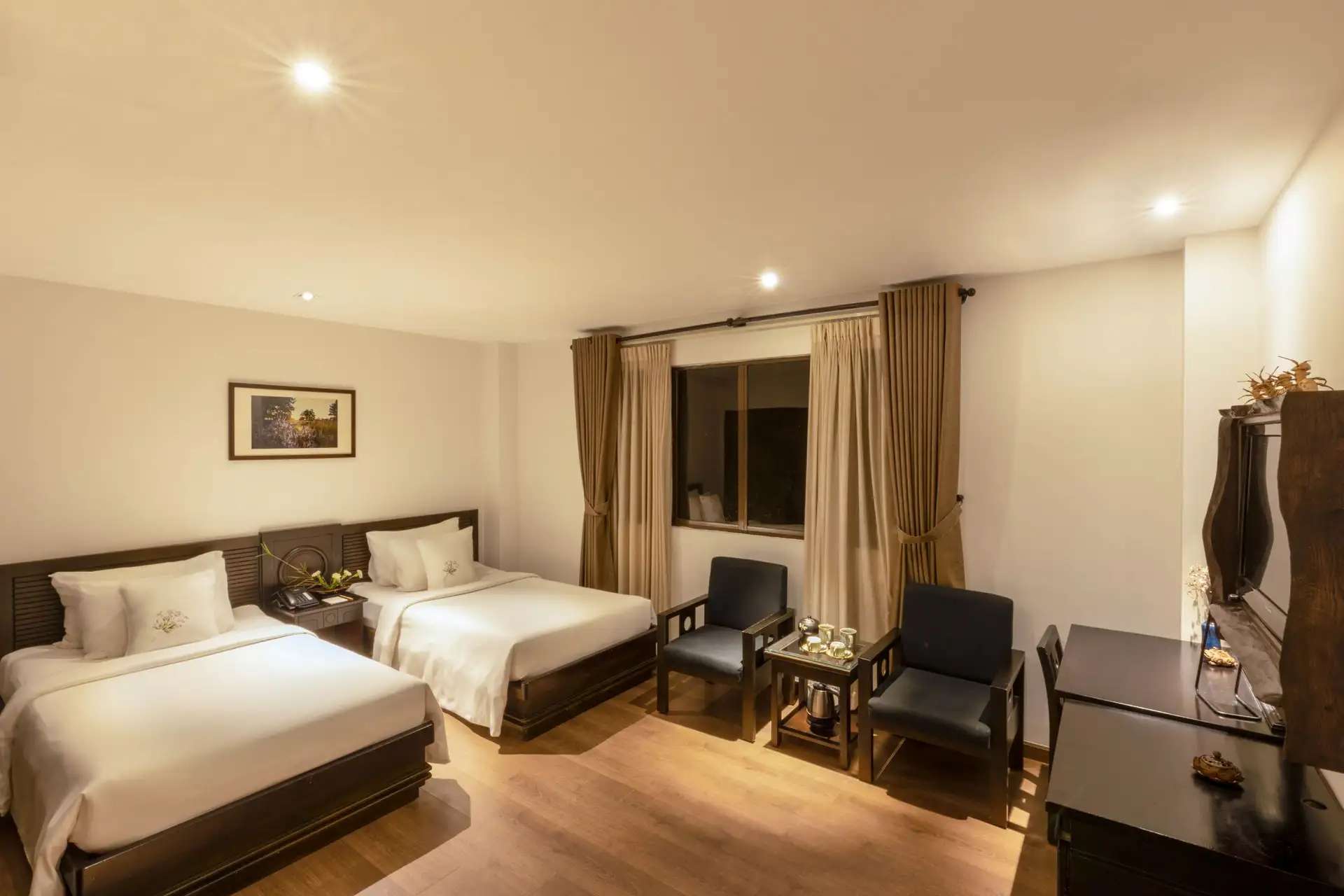 Không gian Premier Twin City View tại Cochin Zen Hotel