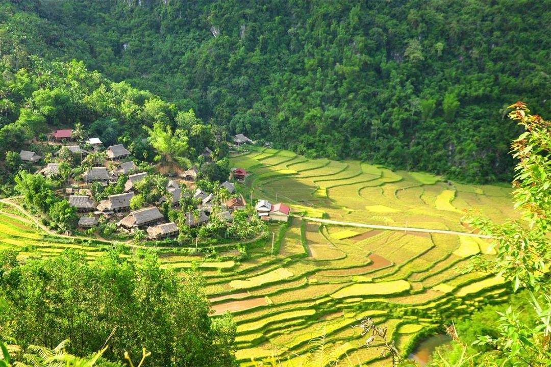 Tham quan Mai Châu Pù Luông - địa điểm vui chơi gần BaKhan Village Resort