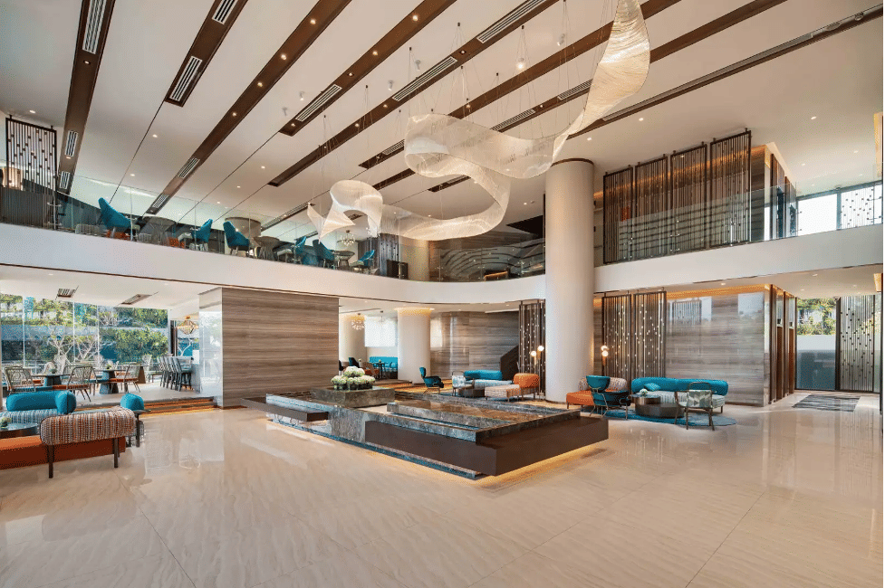 Không gian sảnh chờ tại Radisson Hotel Danang