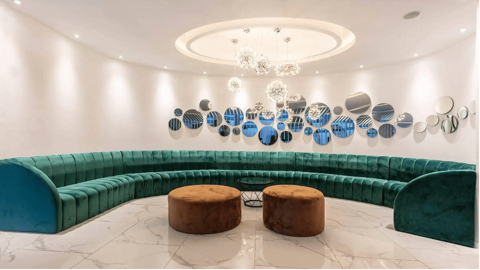 Khu vực sảnh chờ của Len's Hotel