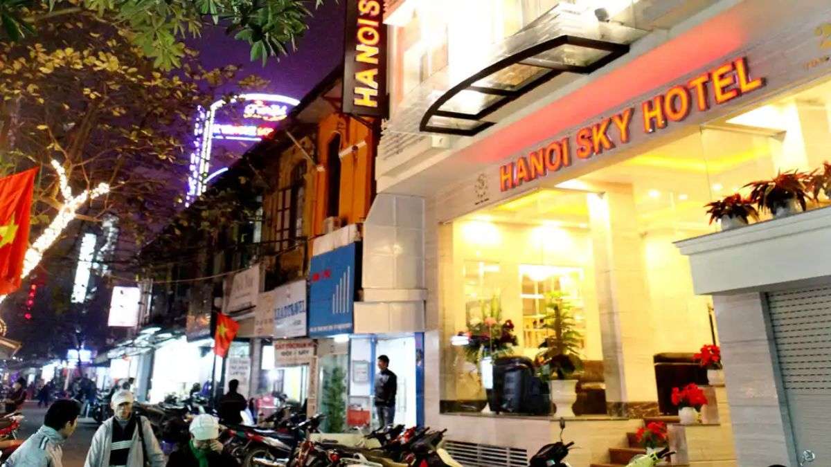 Hình ảnh Hanoi Sky Hotel nhìn từ bên ngoài