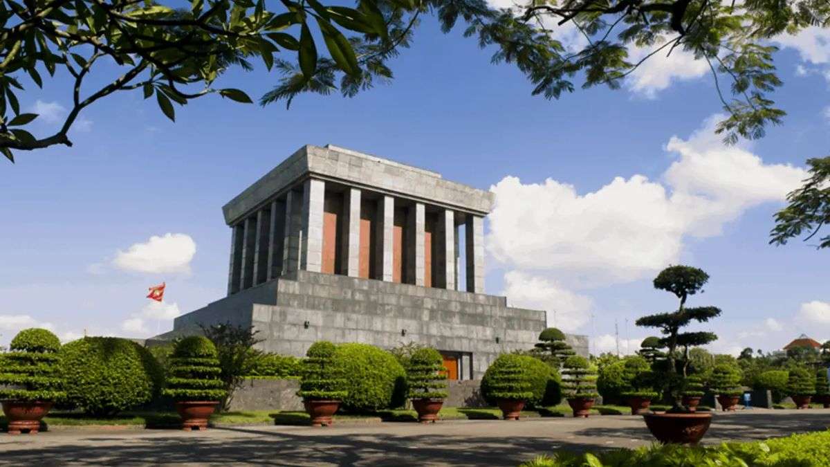Lăng Chủ tịch Hồ Chí Minh