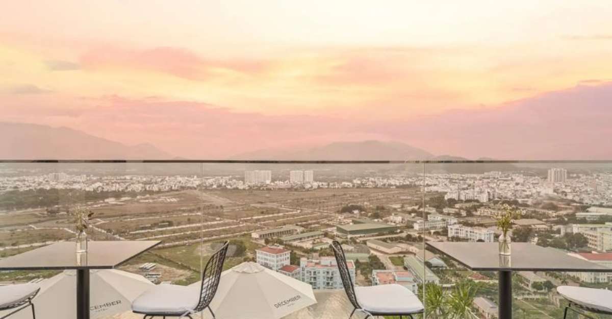 December Hotel Nha Trang Sunset Bar