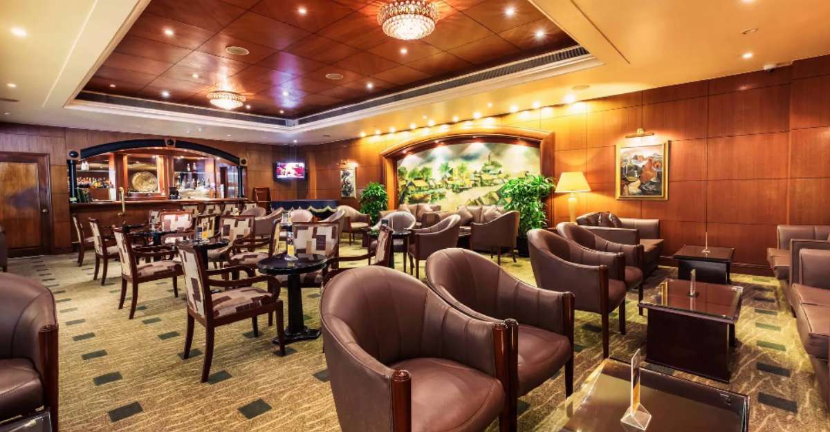 King's Lounge tại Saigon Prince Hotel