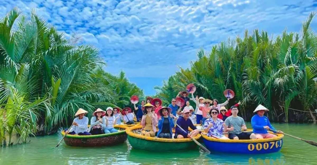Vé tham quan rừng dừa Bảy Mẫu bằng thuyền thúng