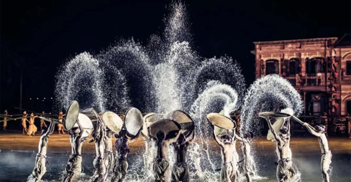 Đêm diễn Ký Ức Hội An là một hành trình tuyệt diệu của âm thanh, ánh sáng và cảm xúc