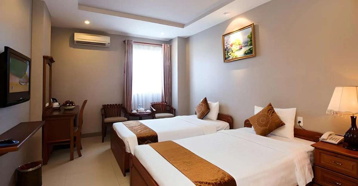 White Lion Saigon khách sạn 3 sao quận 3 giá rẻ