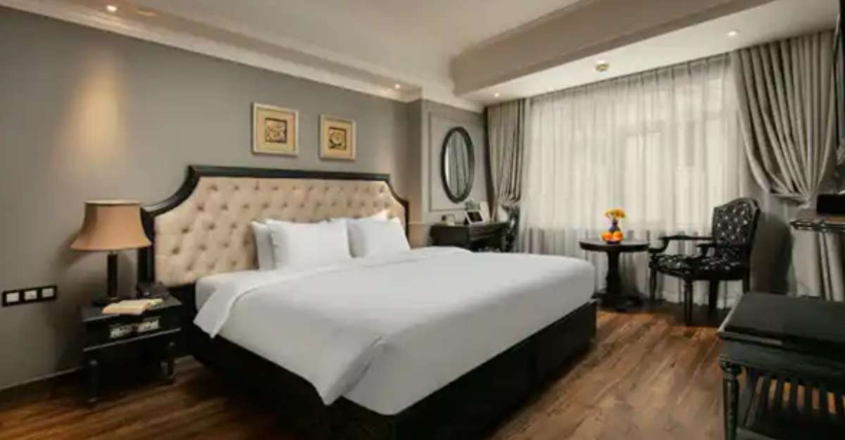 Phòng ngủ sang trọng Executive tại Scent Premium Hotel