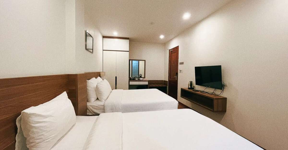 Deluxe Double With Paragon Noi Bai Hotel and Pool