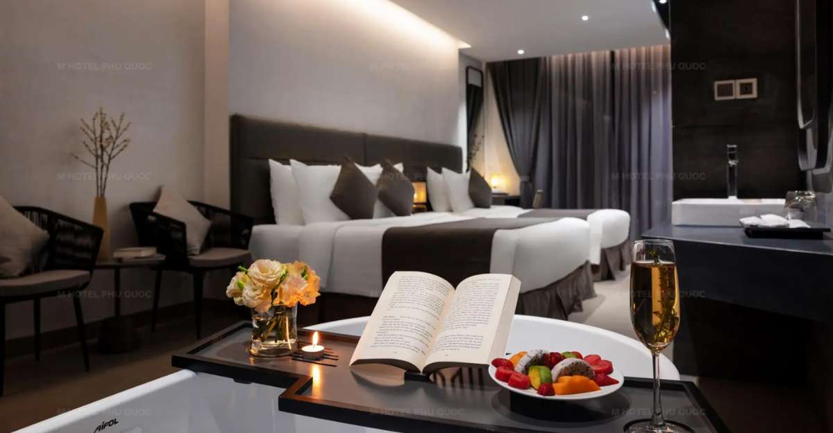 Deluxe Suite City View tại M Hotel Phú Quốc