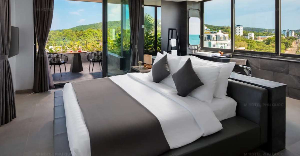 Rooftop Suite City View tại M Hotel Phú Quốc