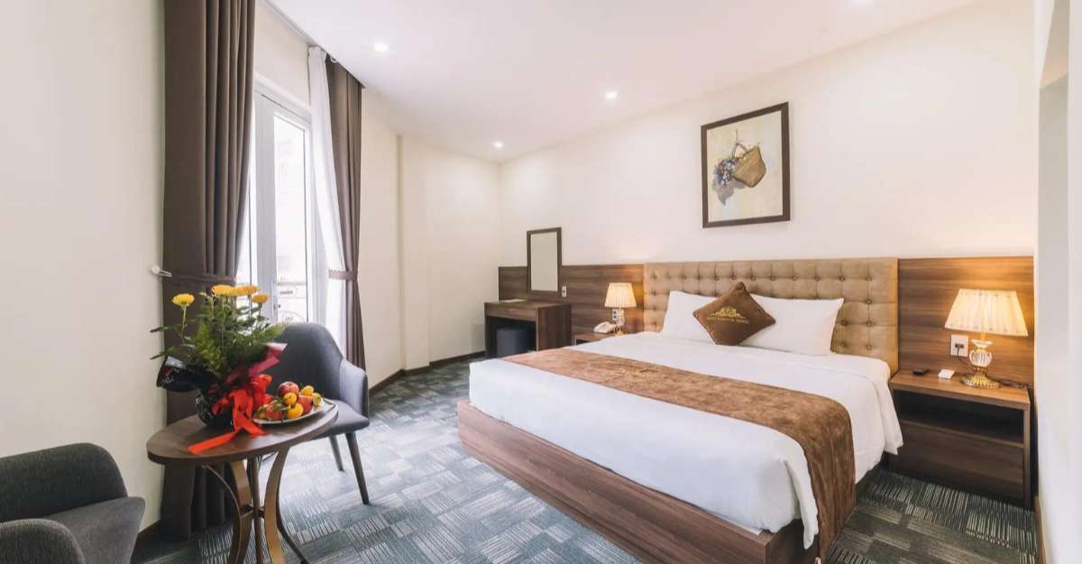 Không gian Suite Double Room tại Dalat Paradise Hotel